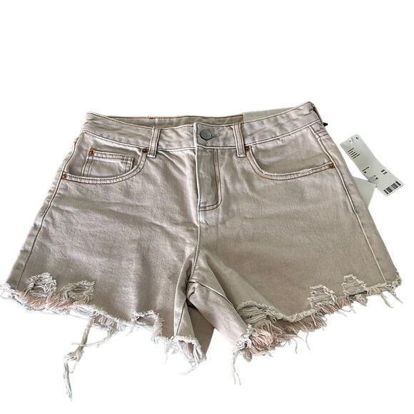 Urban Outfitters BDG Rose/Tyrie Distressed Denim Jeans Shorts Size 26 A-Line - Picture 1 of 10